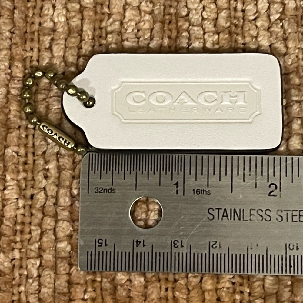 Coach Leather Double Sided Embossed + the gold stamped Curved Zip Bag Tag - Picture 11 of 15